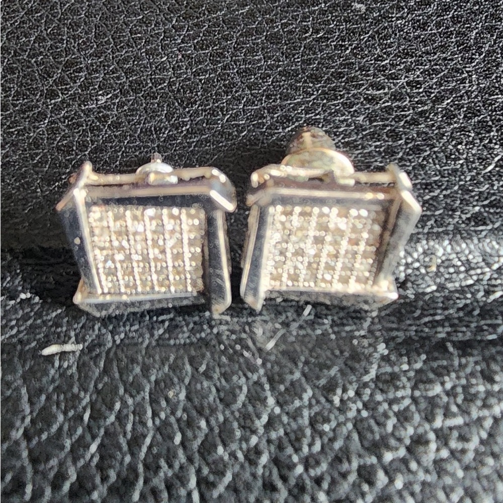 14k White Gold Diamond Princess cut studs